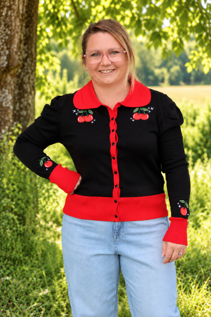 Cardigan Cherry Darling