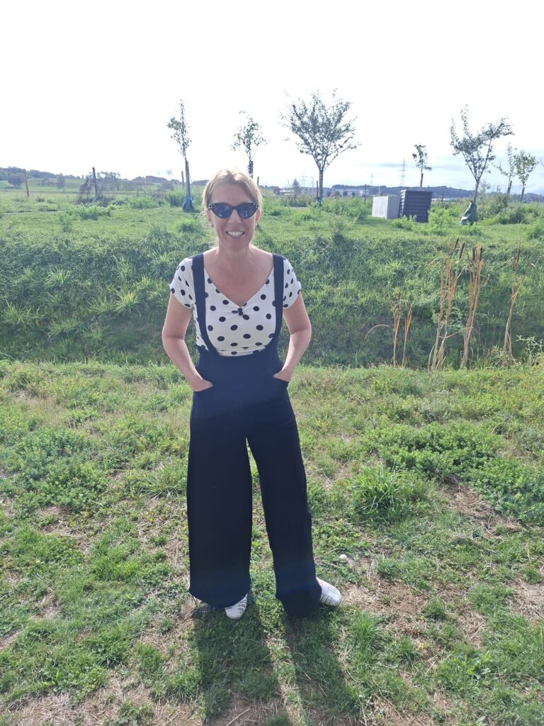 Pantalon à bretelles rétro Bonnie, noir ou denim