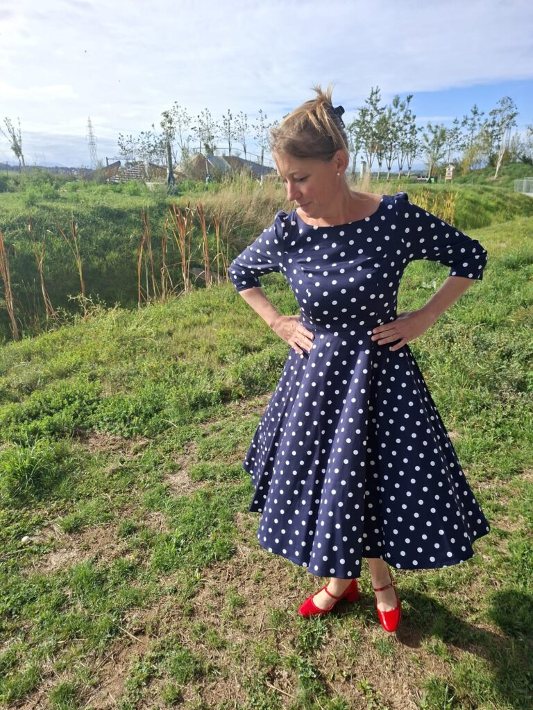 Robe Élise Bleu Marine à pois blancs